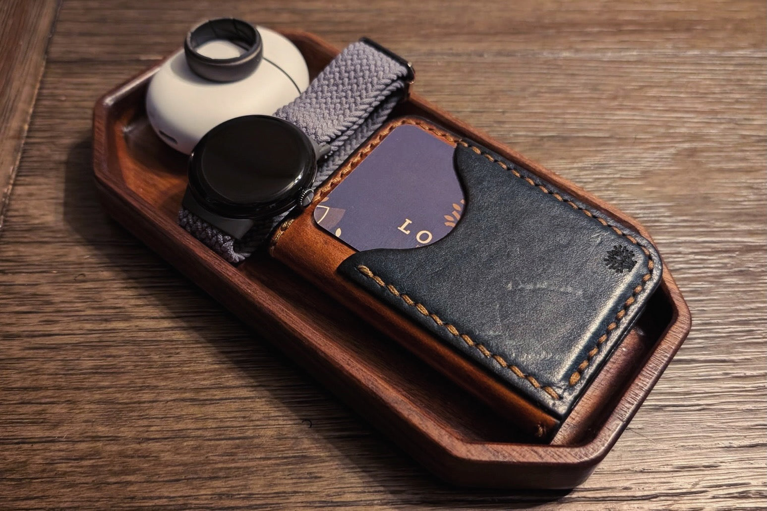 Minimalist Bi-Fold Leather Wallet – Handmade in Texas | Lonoke Designs